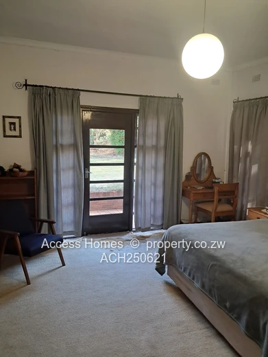 A charming Residence close Kew Drive and Ridgeway North  (Sole Mandate)