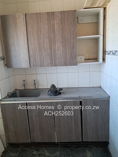Avenues 1 bed Flat for sale