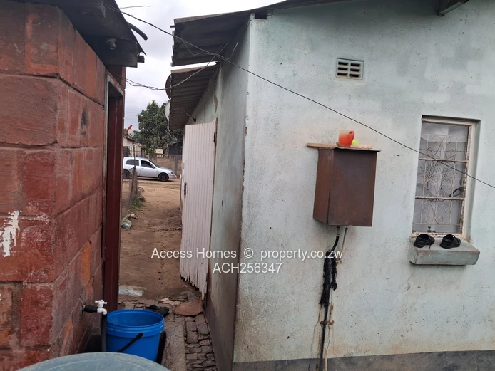Glenview 4 House With Title Deeds 