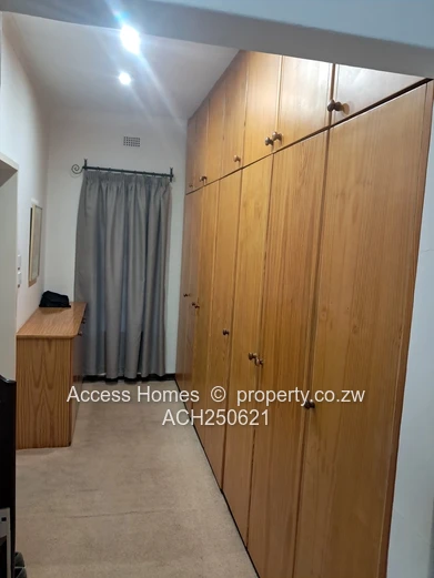 A charming Residence close Kew Drive and Ridgeway North  (Sole Mandate)