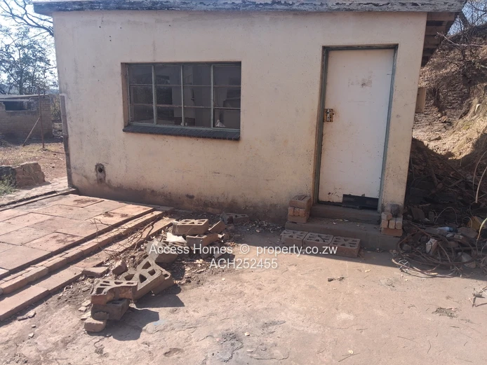 Agro residential plot Whitecliff  (Sole Mandate)